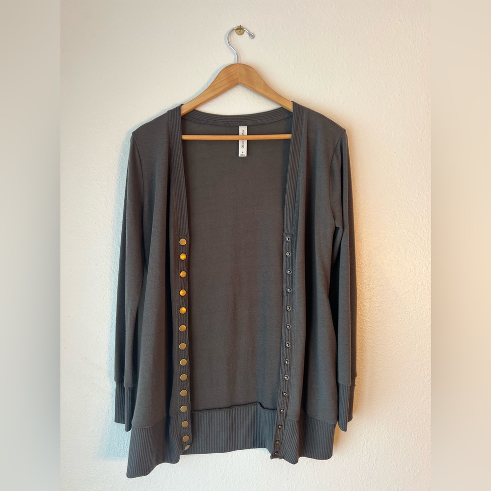 Women’s Button-Up Cardigan - Picture 2 of 5